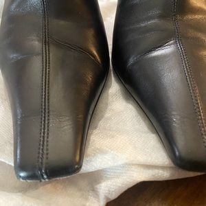 Gucci Black Leather Calf Boots with Gucci Emblem